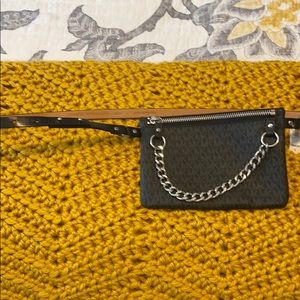 🌸Michael Kors belt bag